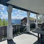 Bjodnabakkens Historie Holiday home *